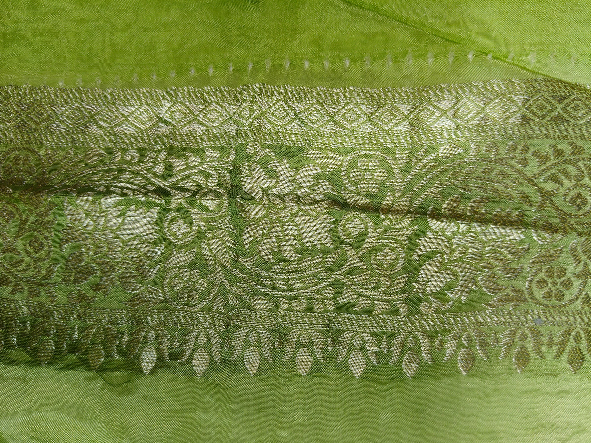Crepe Banarasi Silk Saree Pista Green Shade CBS012
