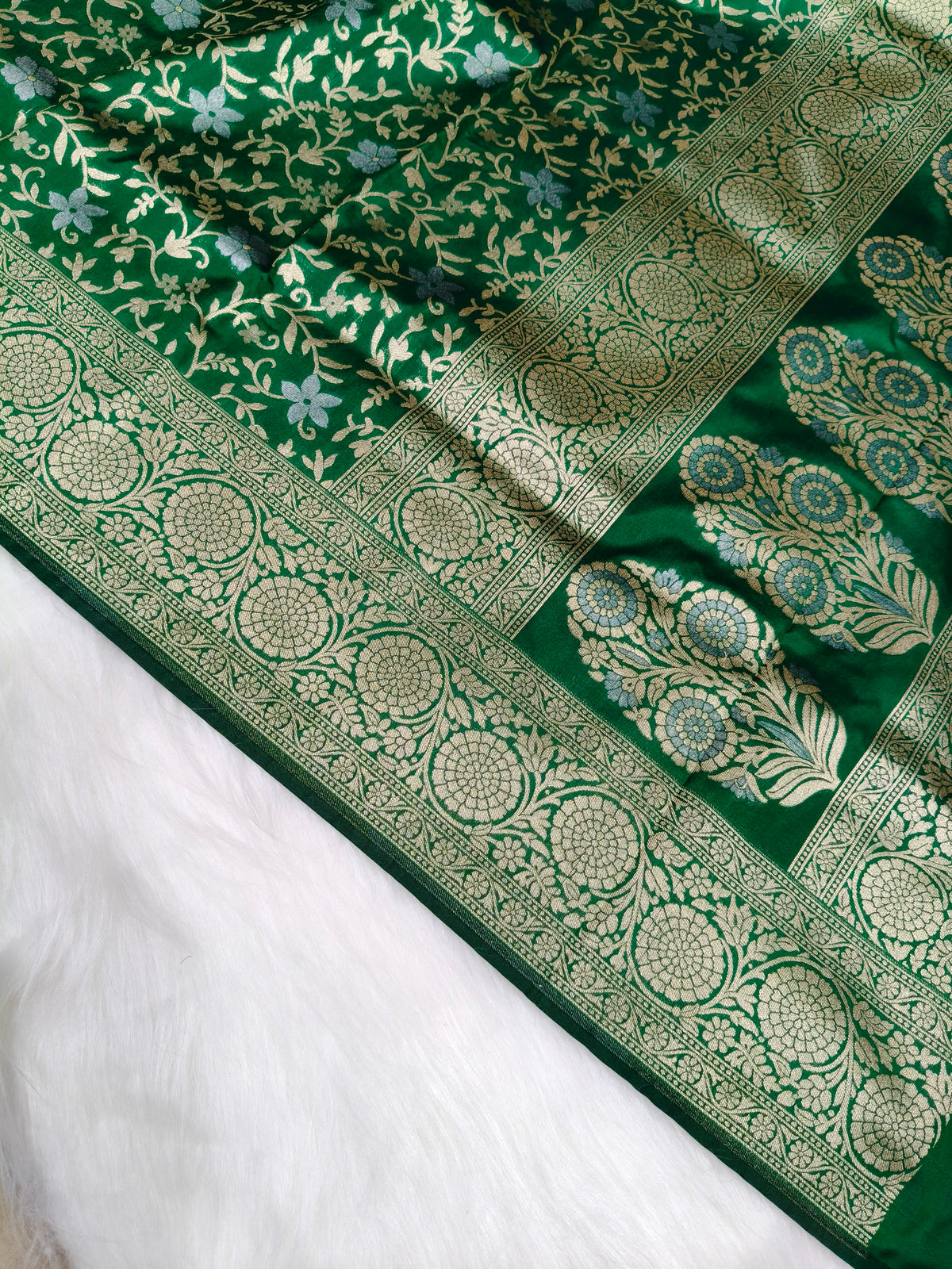 Banarasi silk Cutwork Minakari Saree Green Color Shade With Silver Zari Mina  BCS004