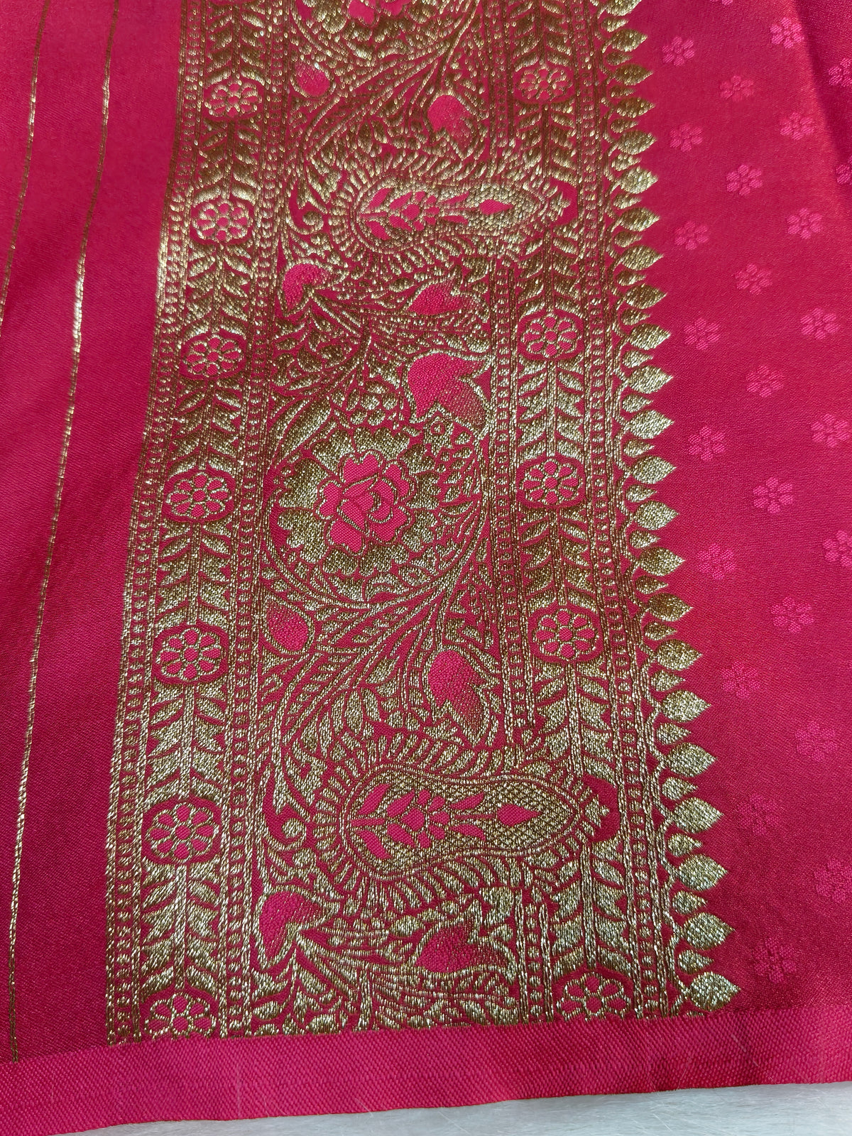 Satin Saree Strawberry Shade Floral Jaal Pattern SS002