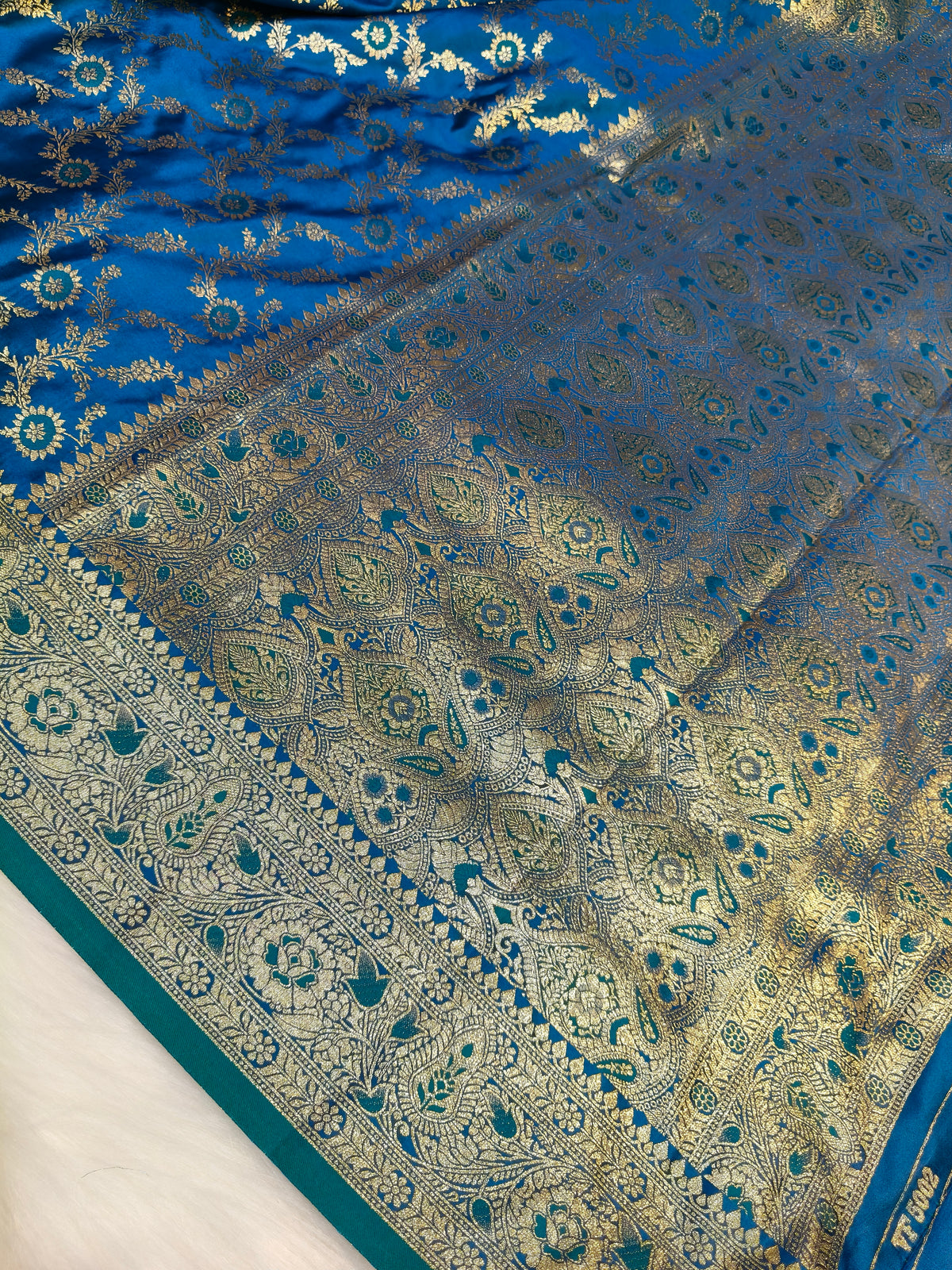 Satin Saree Peacock Shade Floral Jaal Pattern SS005