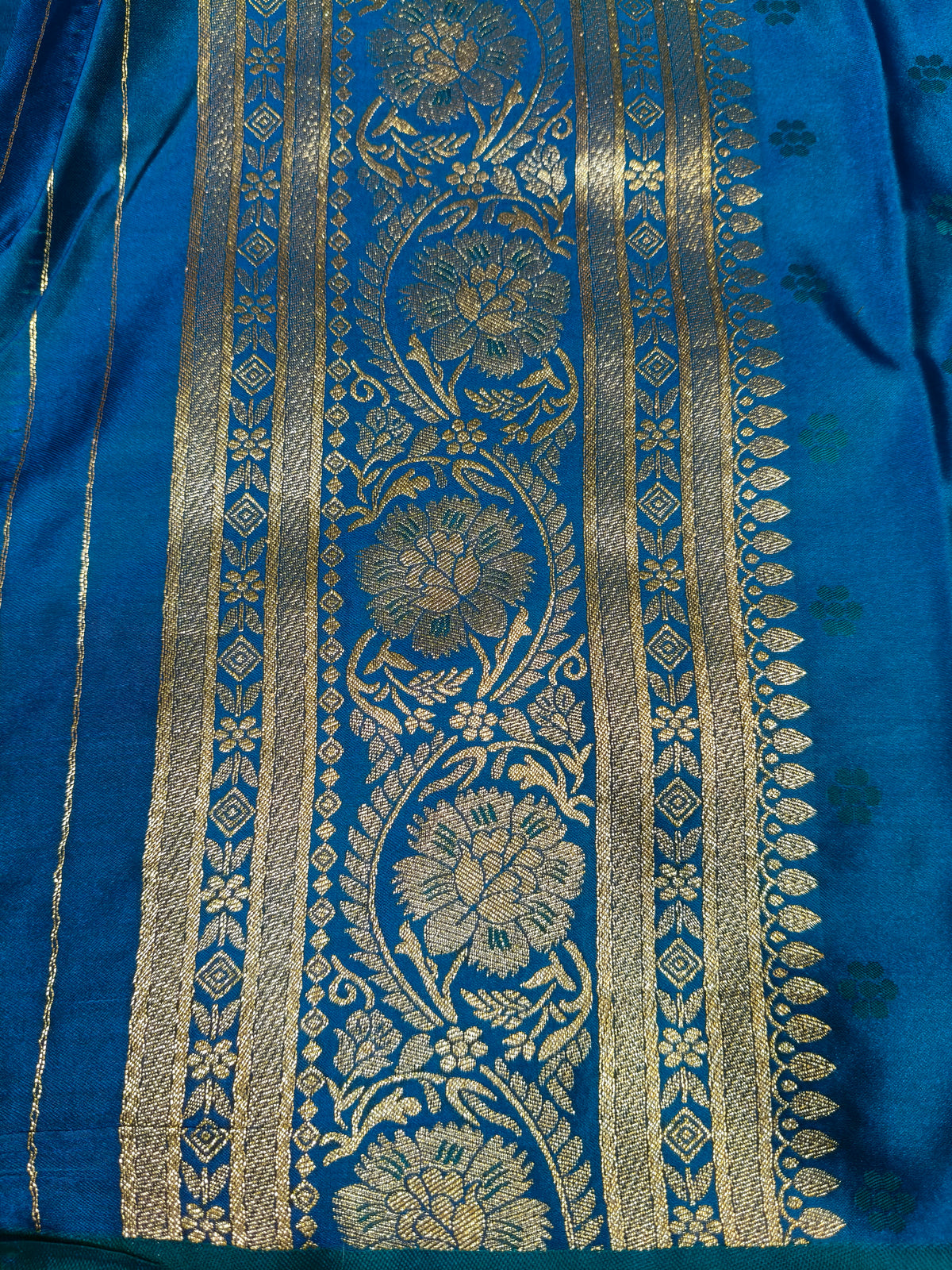 Satin Saree Peacock Shade Floral Jaal Pattern SS008