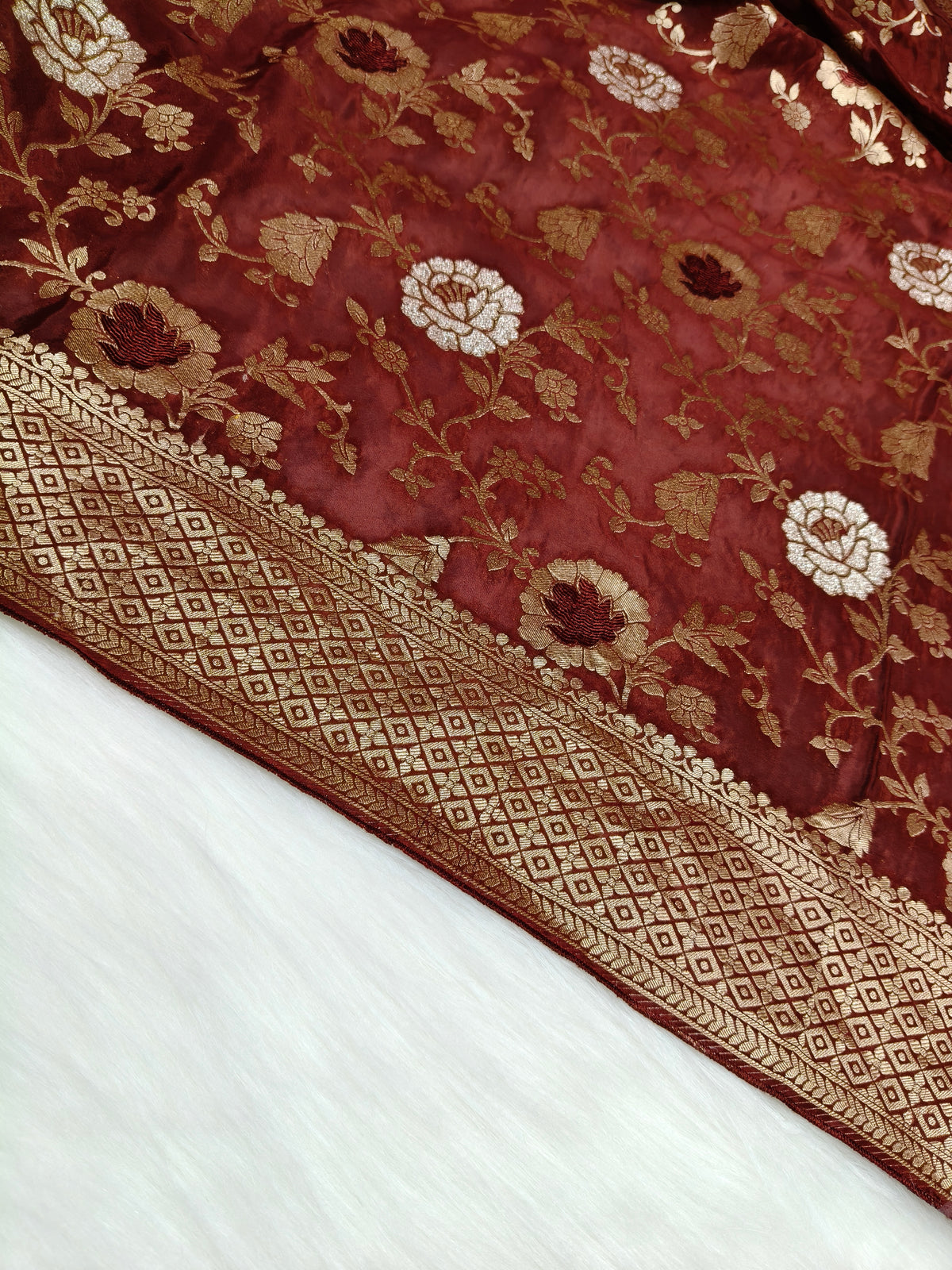 Crepe Banarasi Silk Saree Maroon Shade With Minakari CBS022