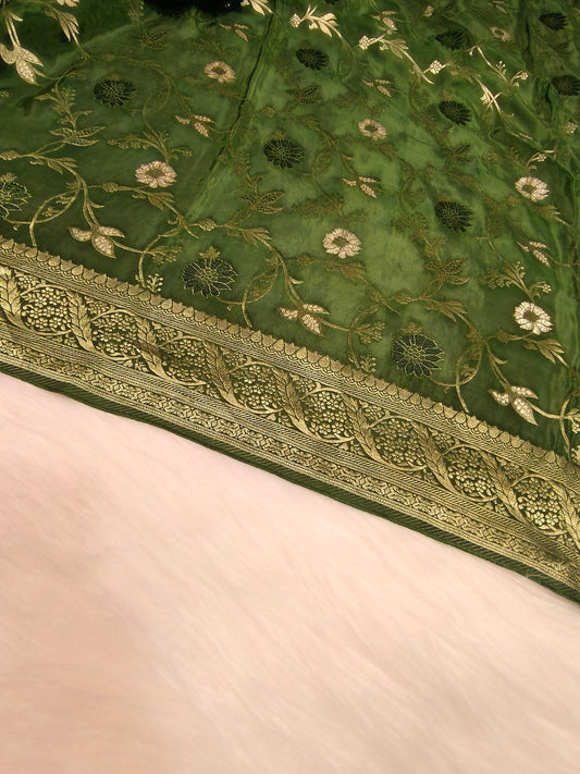 Crepe Banarasi Silk Saree Bottle Green Shade Floral Jaal Design CBS006