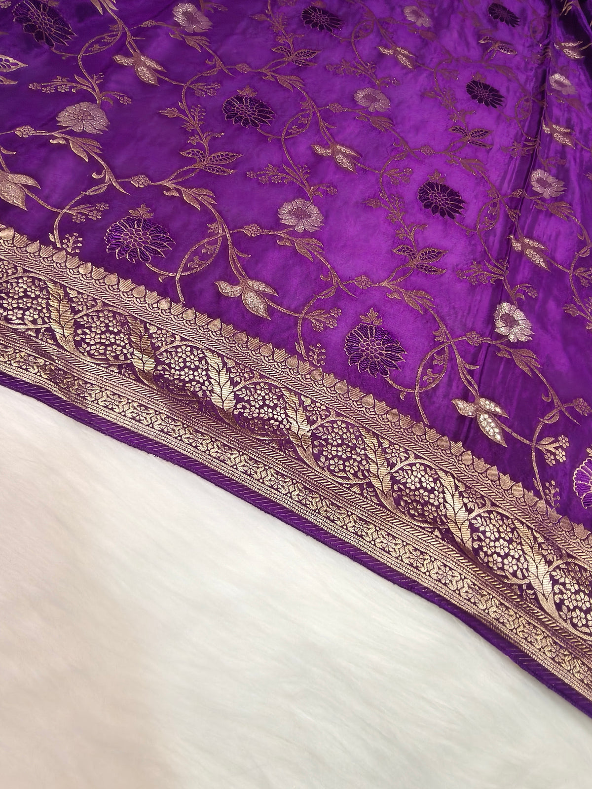 Crepe Banarasi Silk Saree Deep Purple Shade CBS007