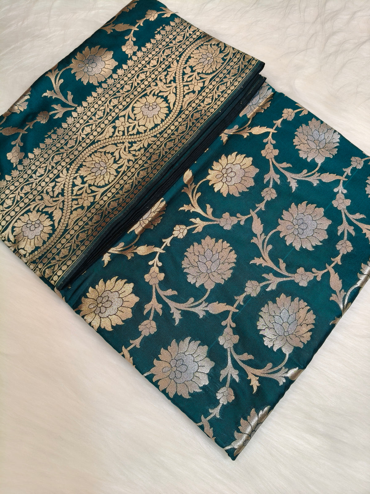 Banarasi Silk Cutwork Jaal Saree Rama Shade With Silver Color Mina BCS010