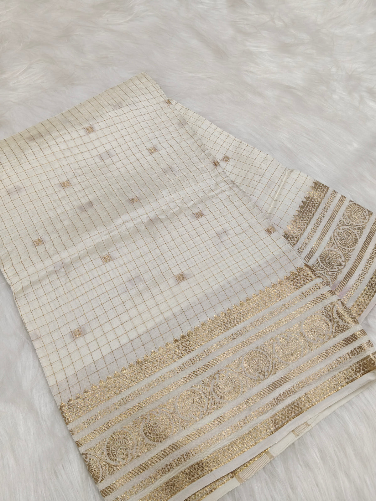 Pure Viscose Soft Silk Saree Off White Shade VSS002